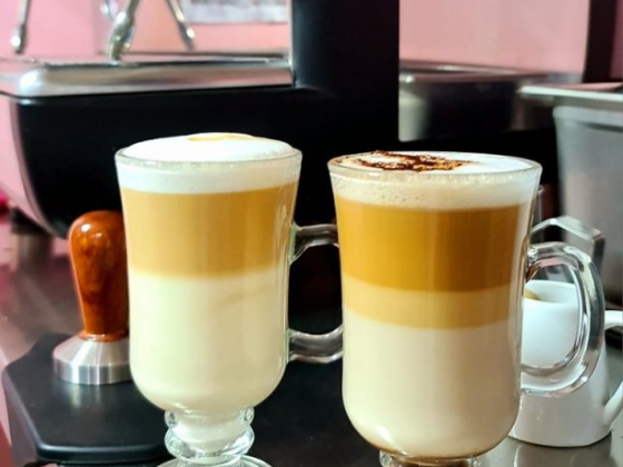 SUGAR coffee & cakes