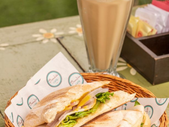 BuenaVista Café