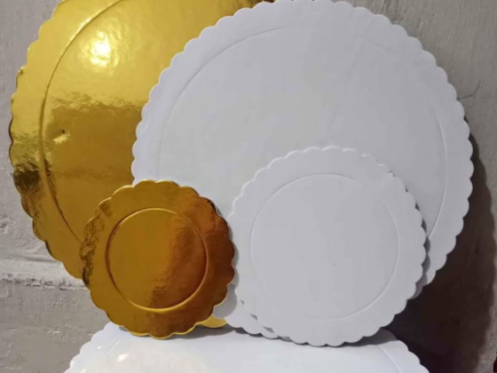 Bases para torta y envoltura para chocotejas